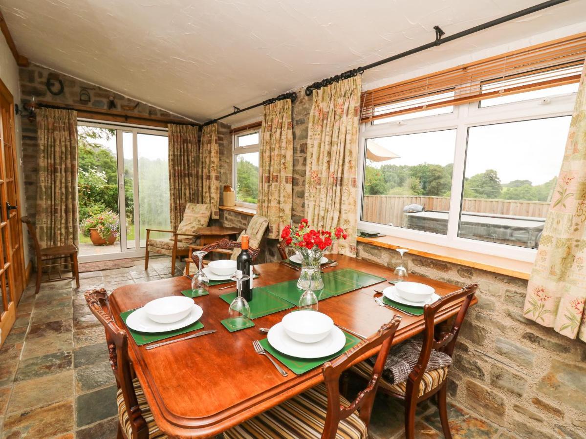 Holly Farm Cottage Newbridge on Wye Extérieur photo