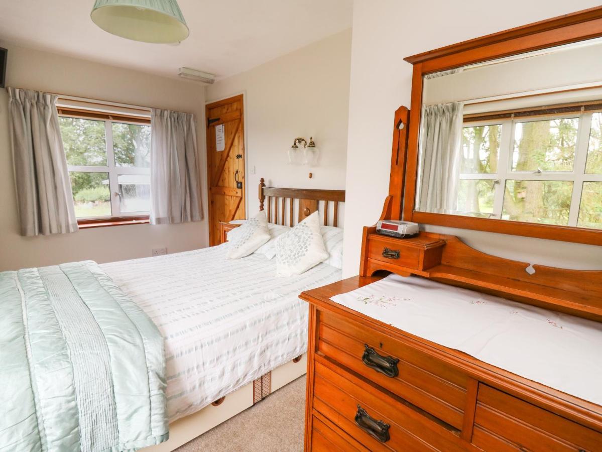 Holly Farm Cottage Newbridge on Wye Extérieur photo