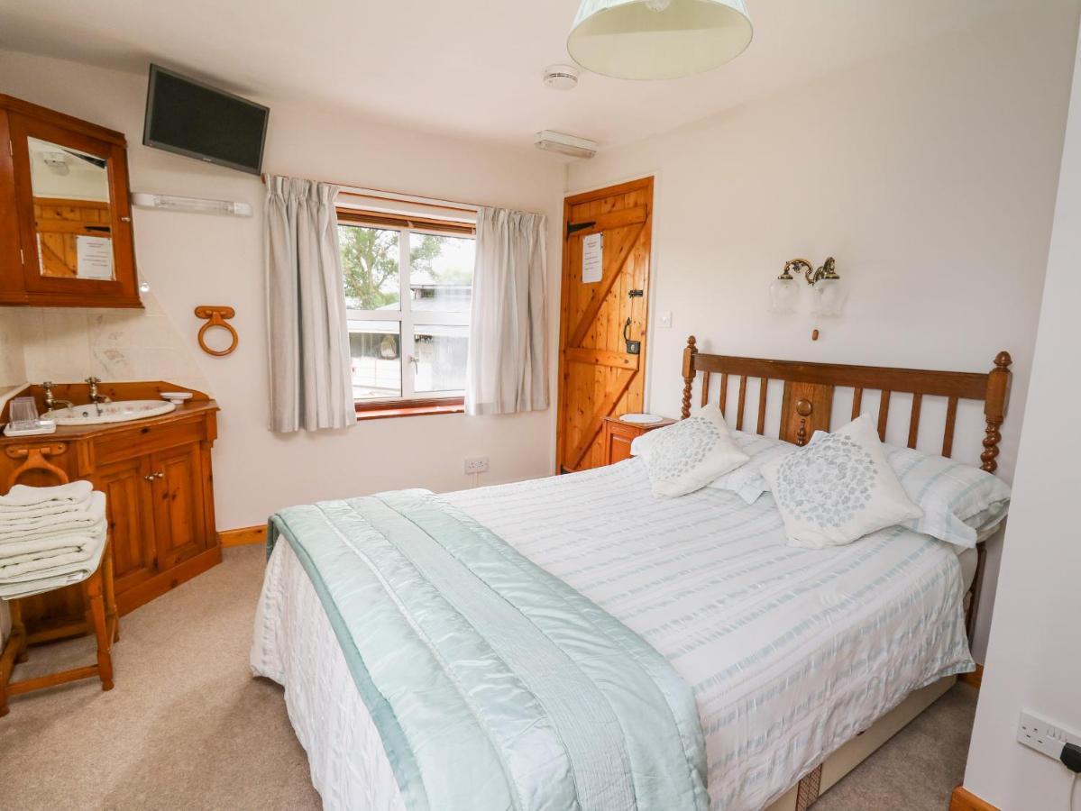 Holly Farm Cottage Newbridge on Wye Extérieur photo