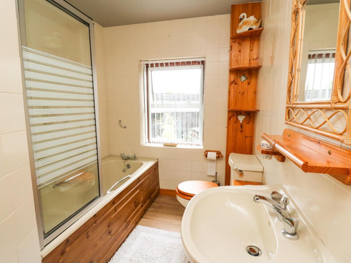 Holly Farm Cottage Newbridge on Wye Extérieur photo