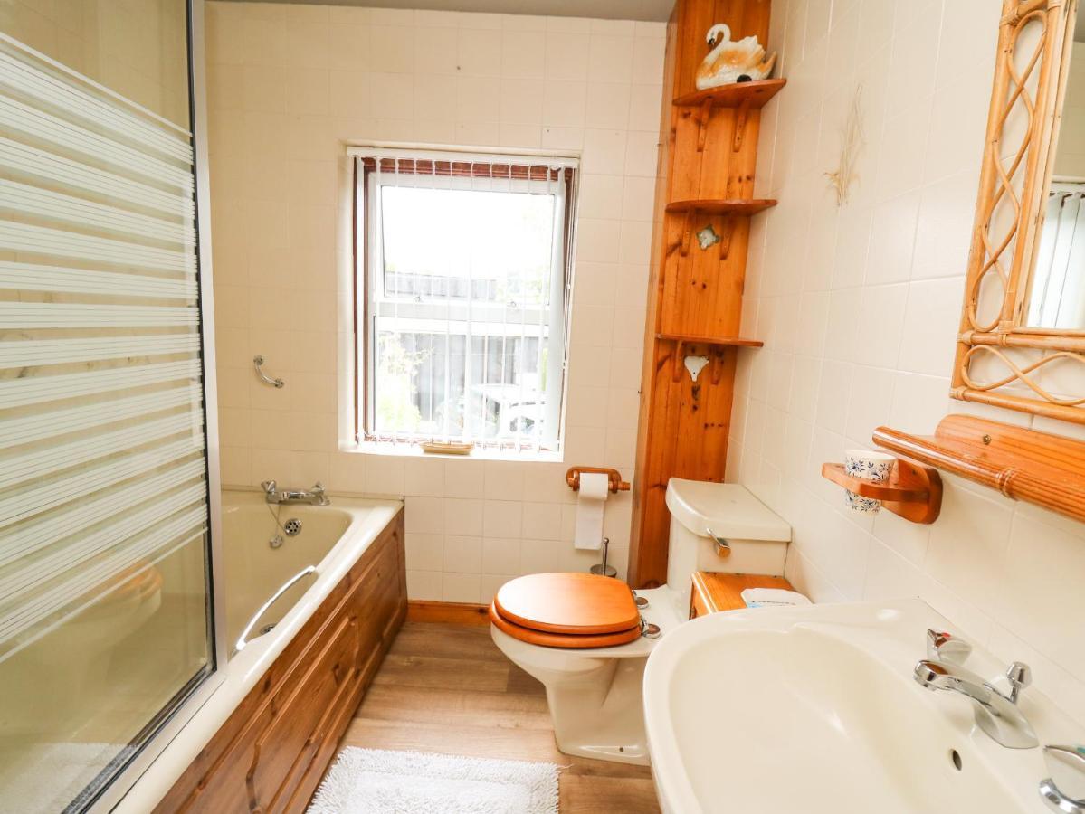 Holly Farm Cottage Newbridge on Wye Extérieur photo