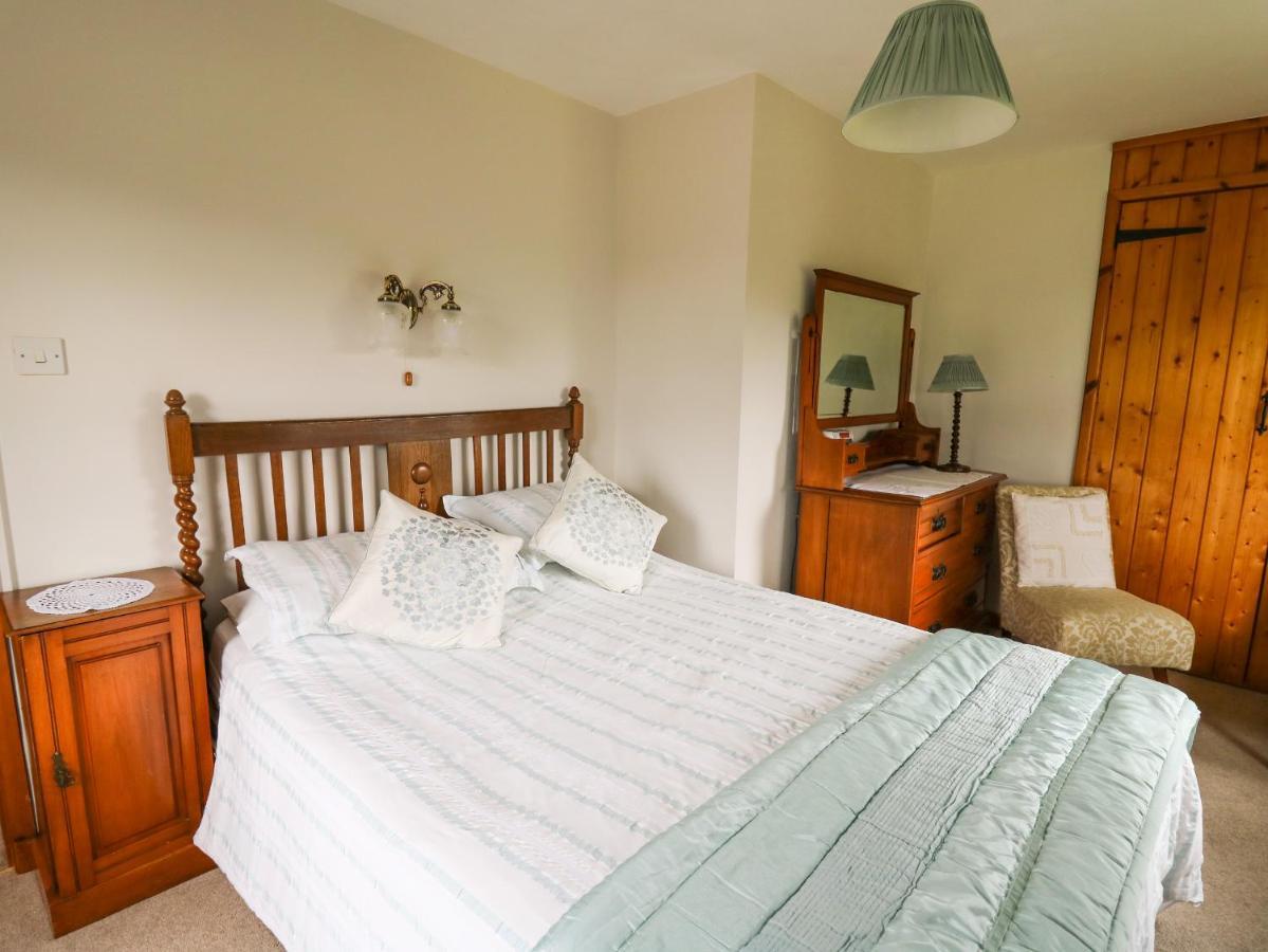 Holly Farm Cottage Newbridge on Wye Extérieur photo