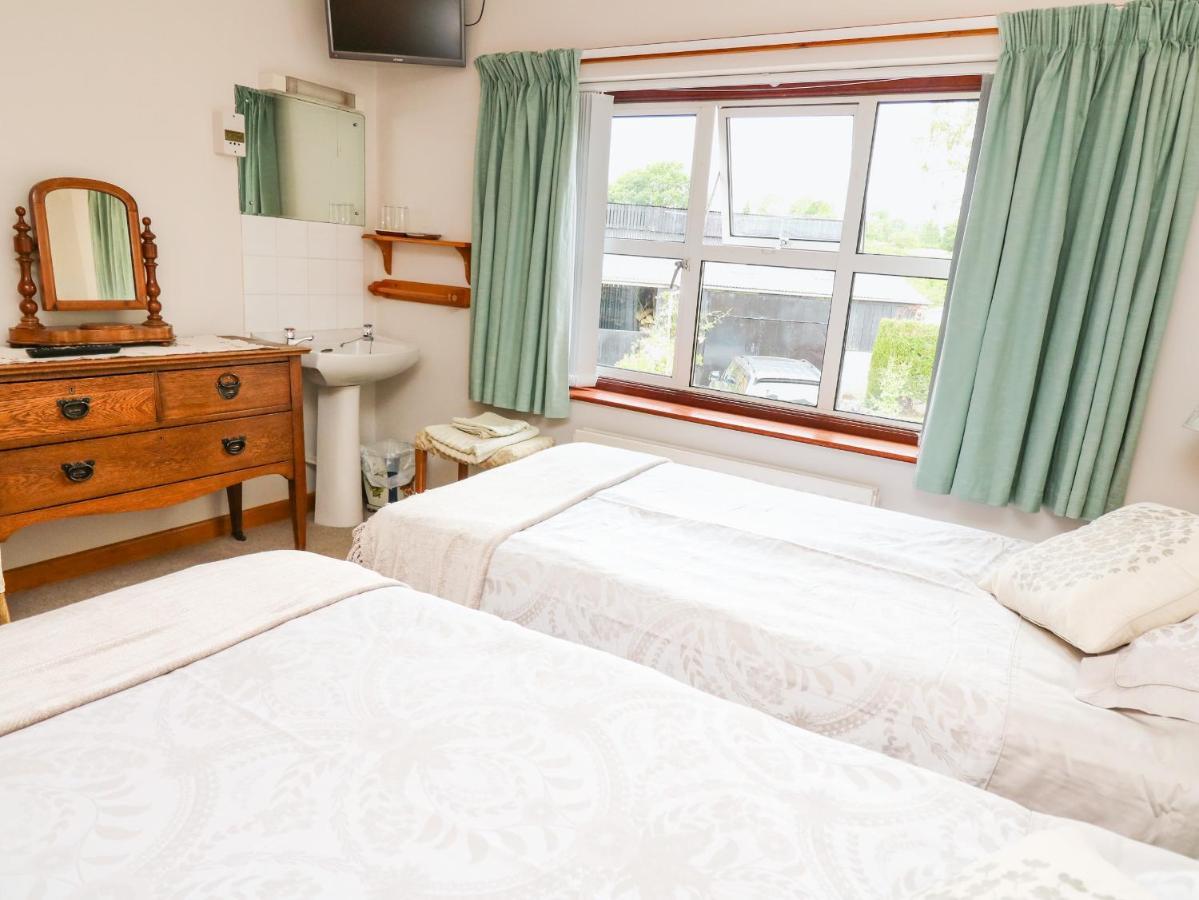 Holly Farm Cottage Newbridge on Wye Extérieur photo